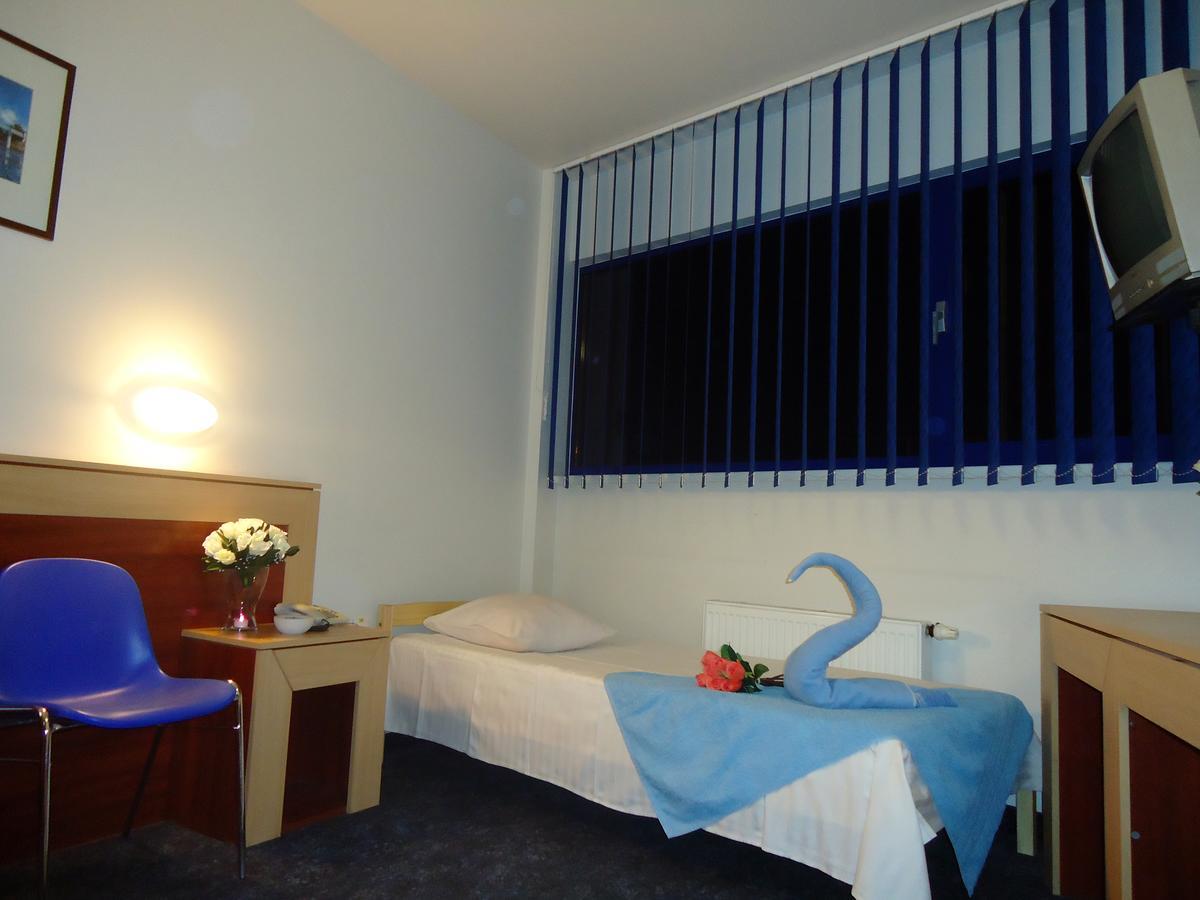 Tanagra Hotel VNO Exterior foto