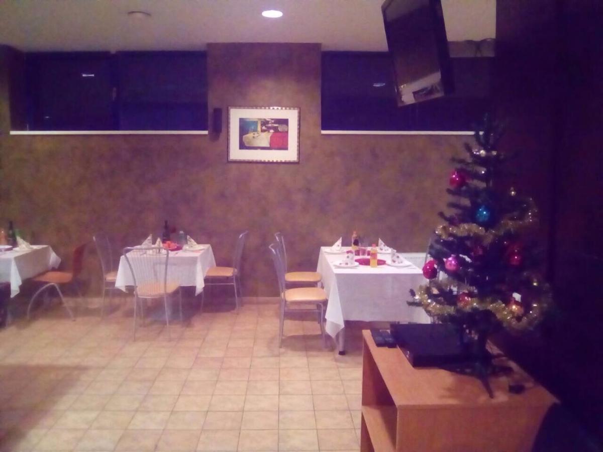 Tanagra Hotel VNO Exterior foto