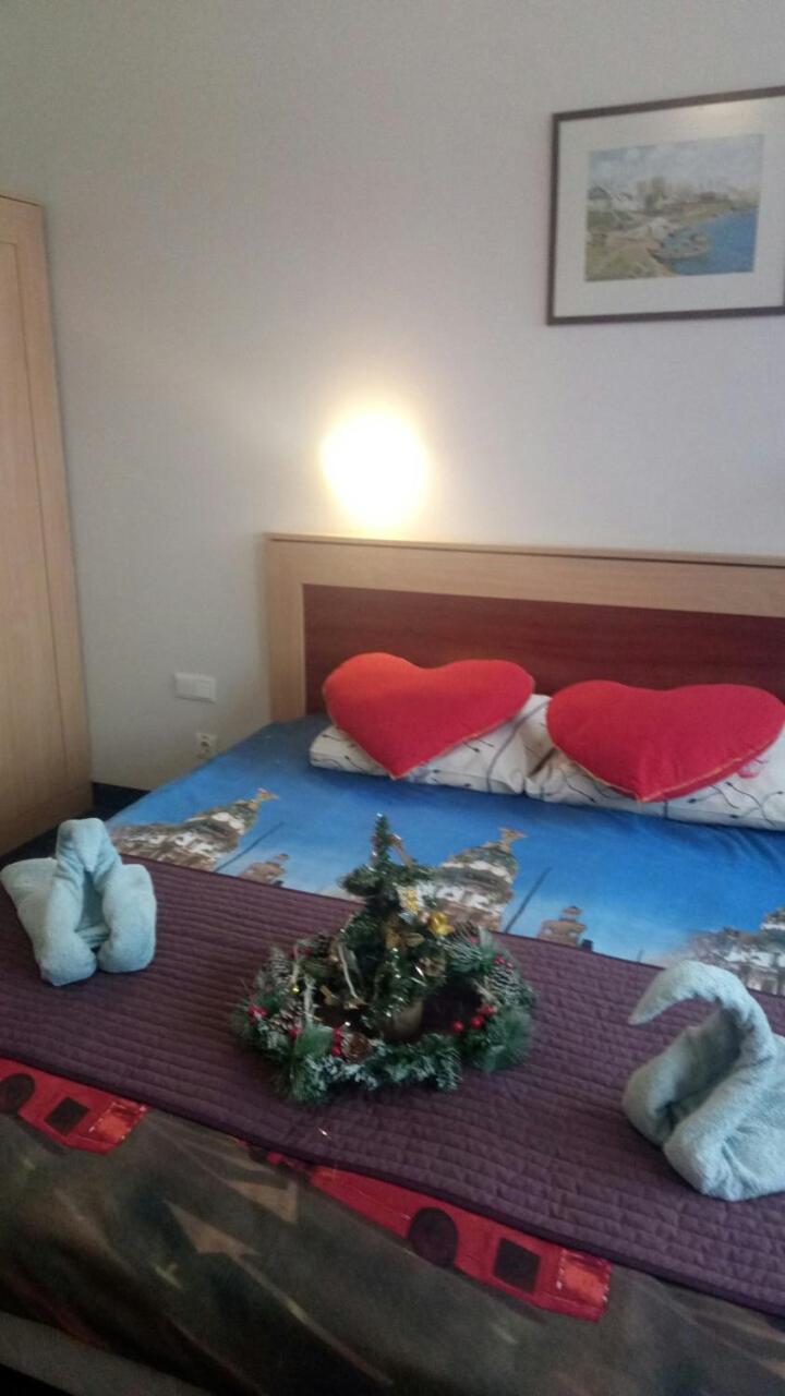 Tanagra Hotel VNO Exterior foto