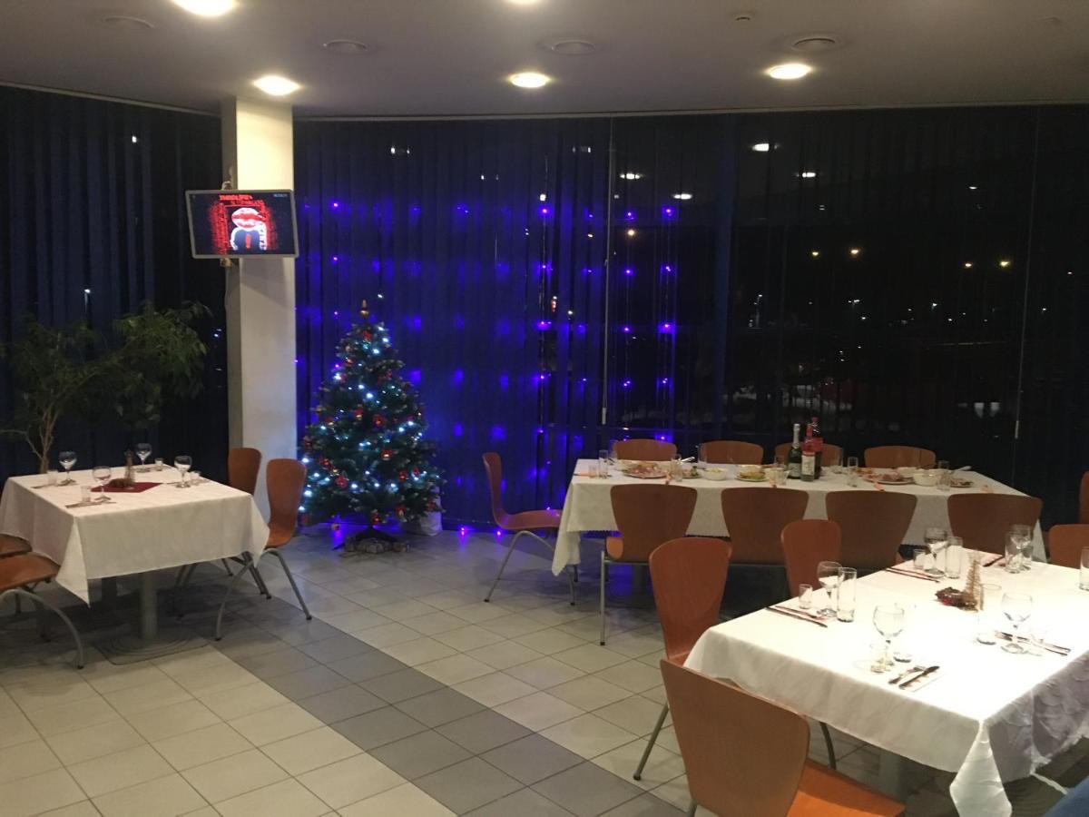 Tanagra Hotel VNO Exterior foto